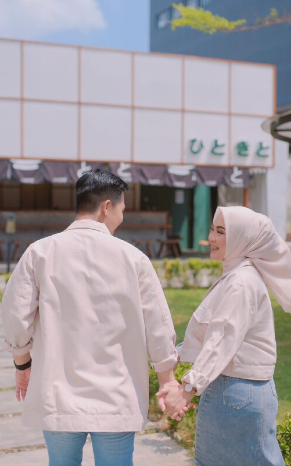 2A5FE42C-44DC-4C86-9E20-2A94ED7B6FB1