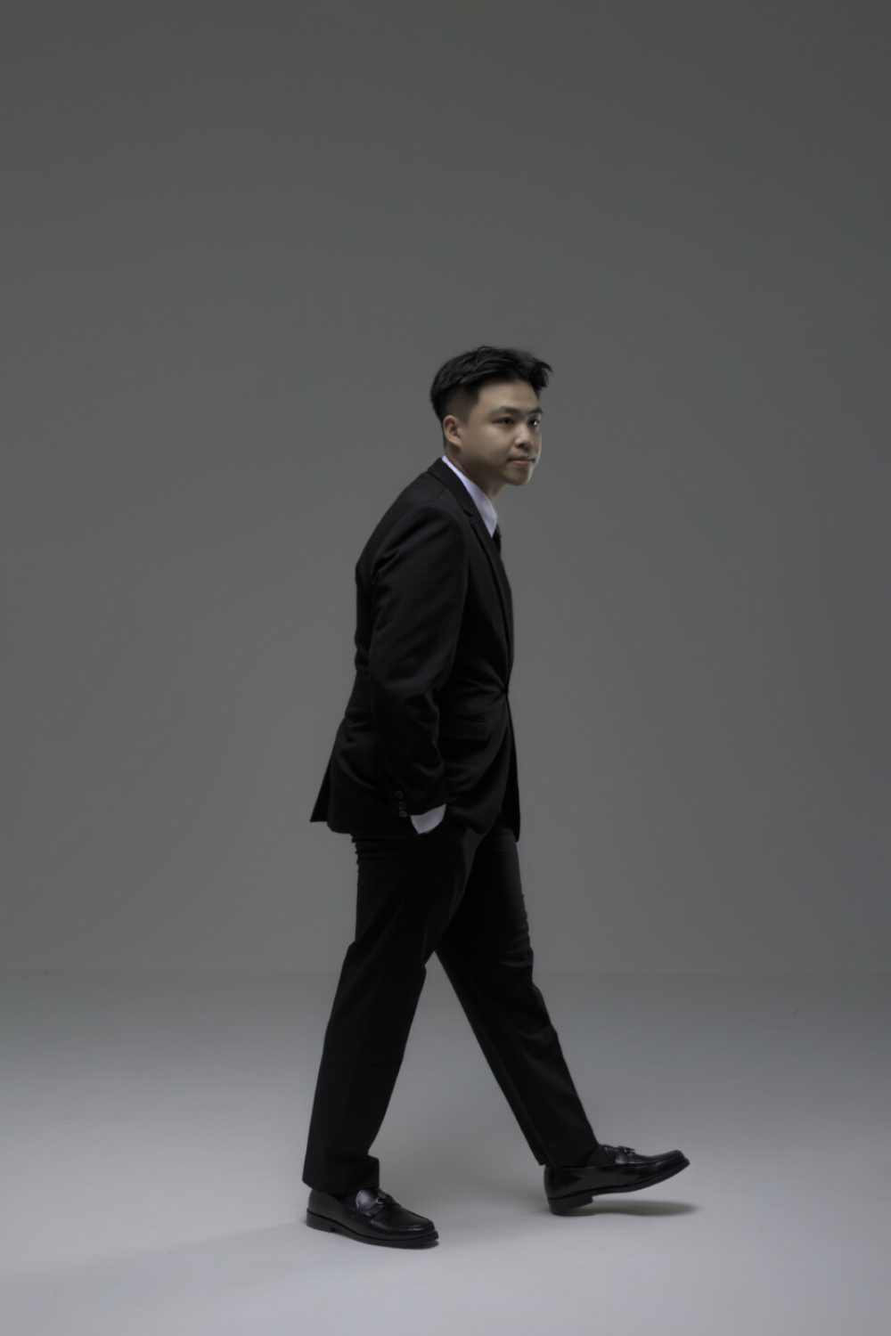 Groom-1