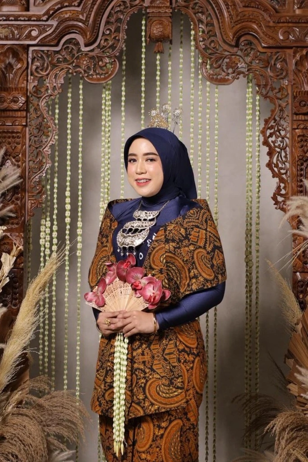 crop-1780756696632