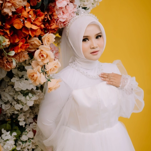 crop-1782361779931